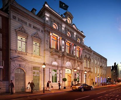 car valet in hammersmith and fulham, at rest